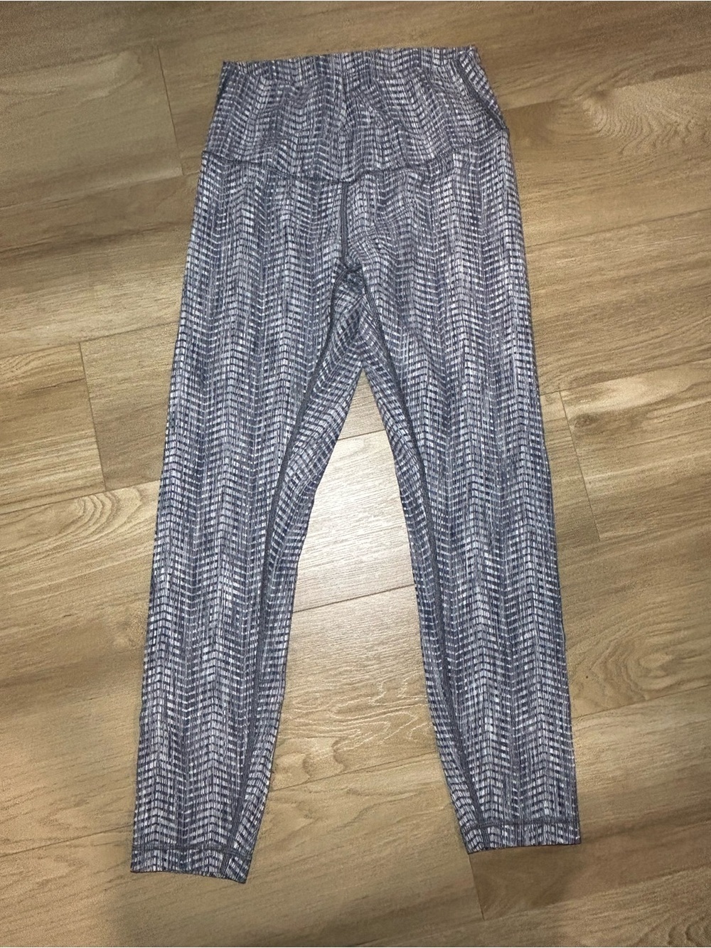 lululemon Blue and White Heathered Pattern Leggings